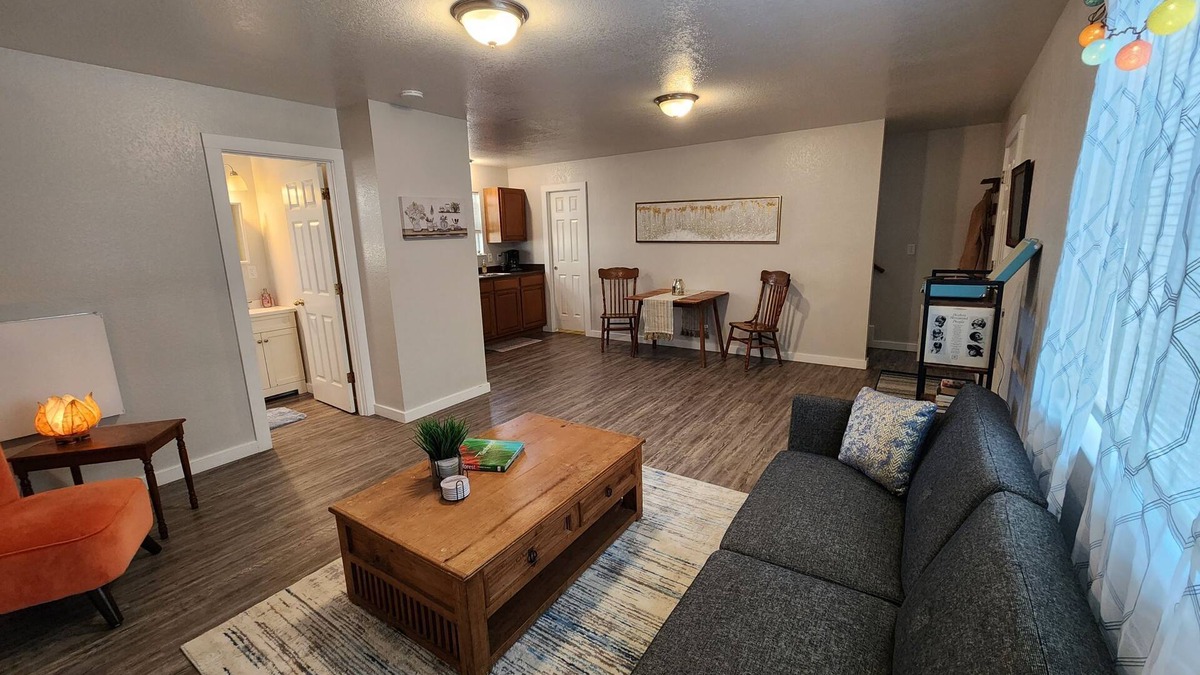 McKinleyville Apartment | Modern Retro Retreat