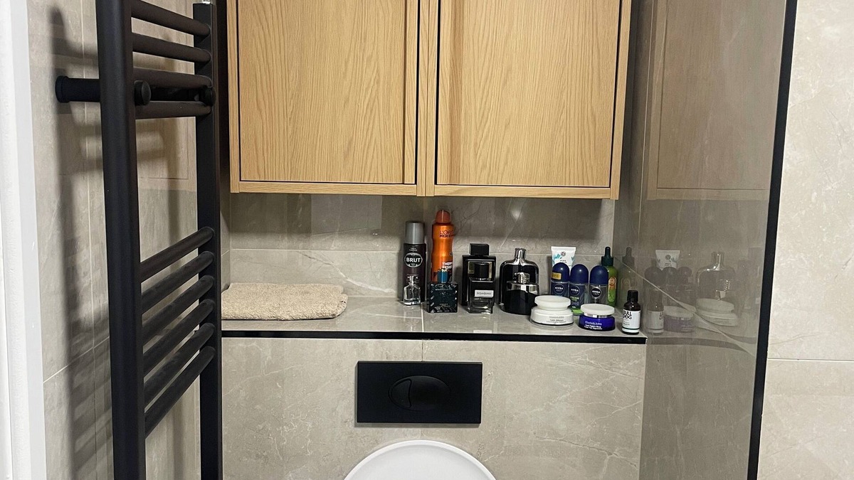 Woolwich Riverside Apartment | Modern River-View Flat | Walk to O2, Elizabeth Line & Greenwich
