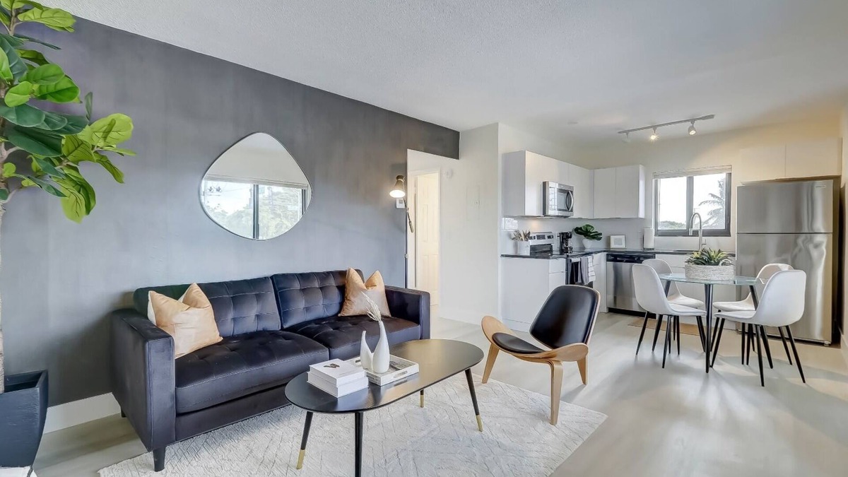 Coral Ridge Isles Apartment | Modern & Rlx space for 6 ppl