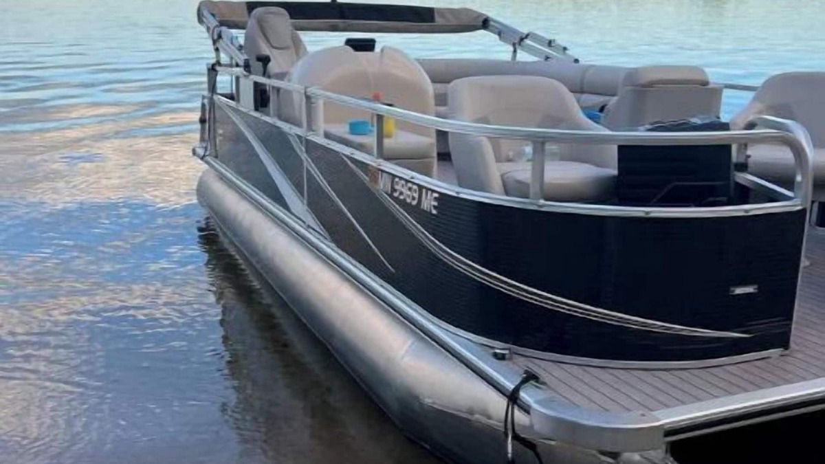 Grand Rapids House | Modern RV come “GLAMP” in style.