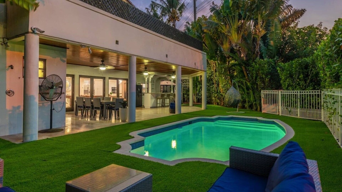 Miami Shores House | Modern Secluded 6BR/4.5BA Paradise w/Pool&Jacuzzi