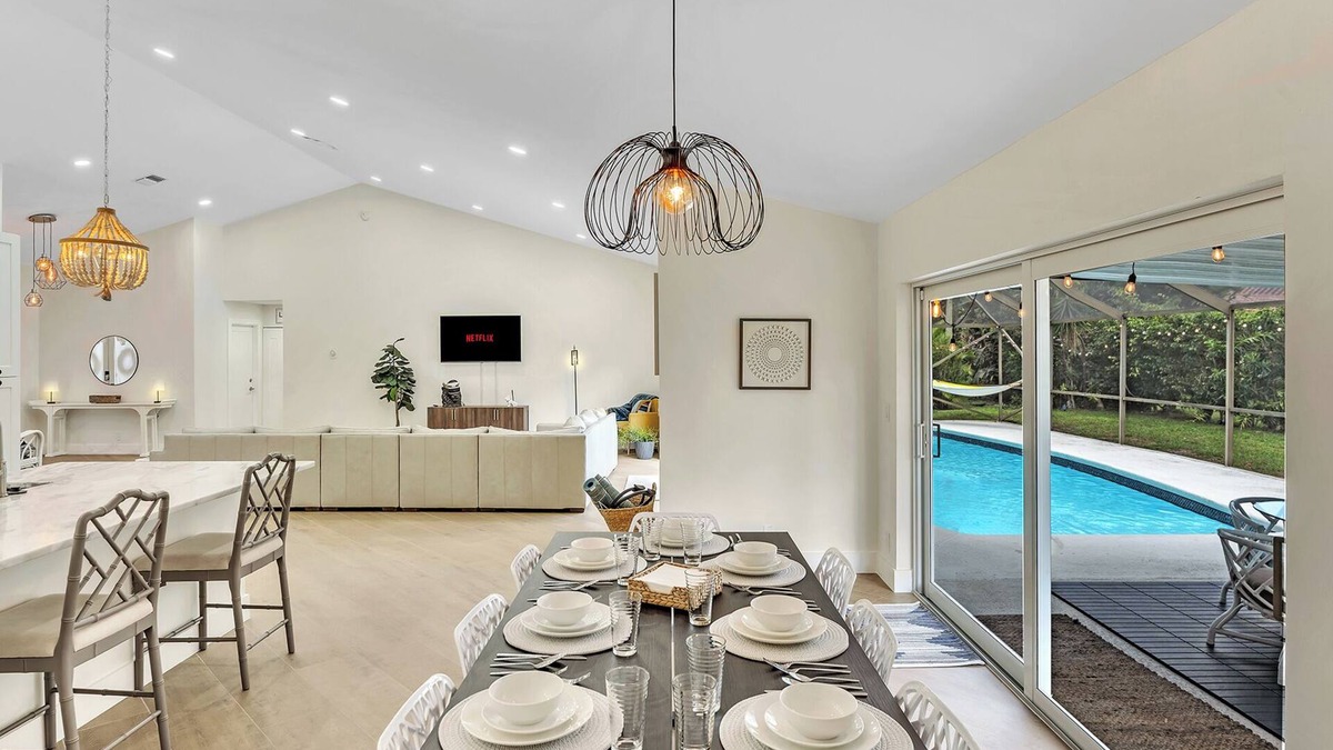 Boynton Beach House | Modern, Spacious 4-Bedroom With Private Pool