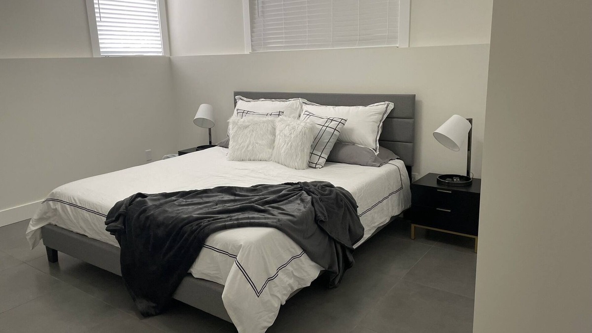 Sudbury Apartment | Modern spacious 2 bedroom apartment, close to all amenities