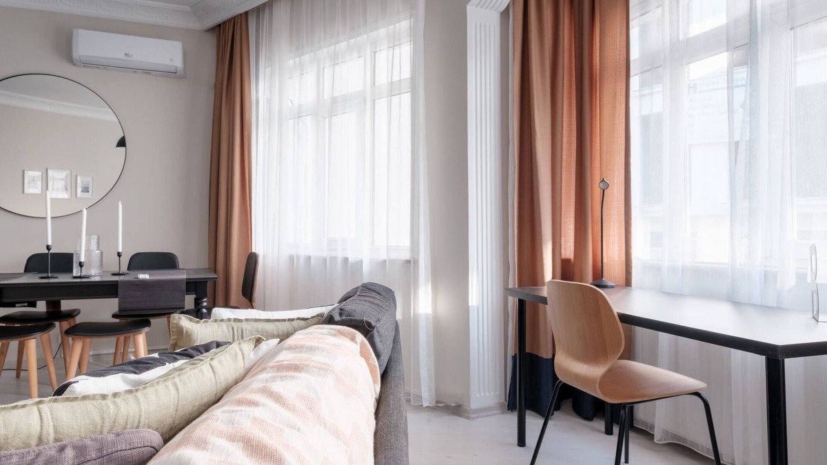 Tophane Apartment | Modern Spacious Flat w Balcony 5 min to Taksim