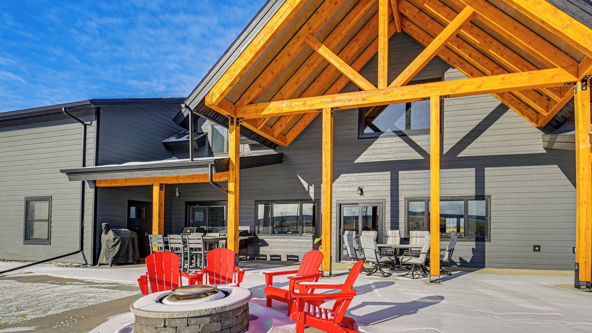 Fort Peck House | Modern & Spacious Luxe Home in Remote Fort Peck!