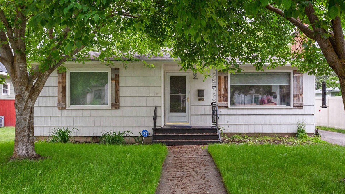 Manito House | Modern Spokane 2 bedroom home minutes from Downtown