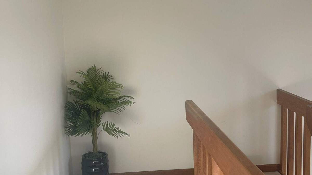 Coralville House | Modern Stays Rental presents this home to you. Make memories here!