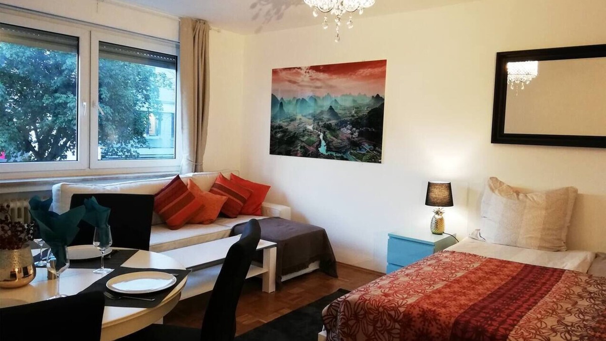 Dachau District Apartment | Modern Studio Flat in Dachau – 20 Min to Munich