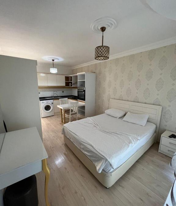 Akbuk Apartment | Modern Studio Flat in Didim with Shared Pool