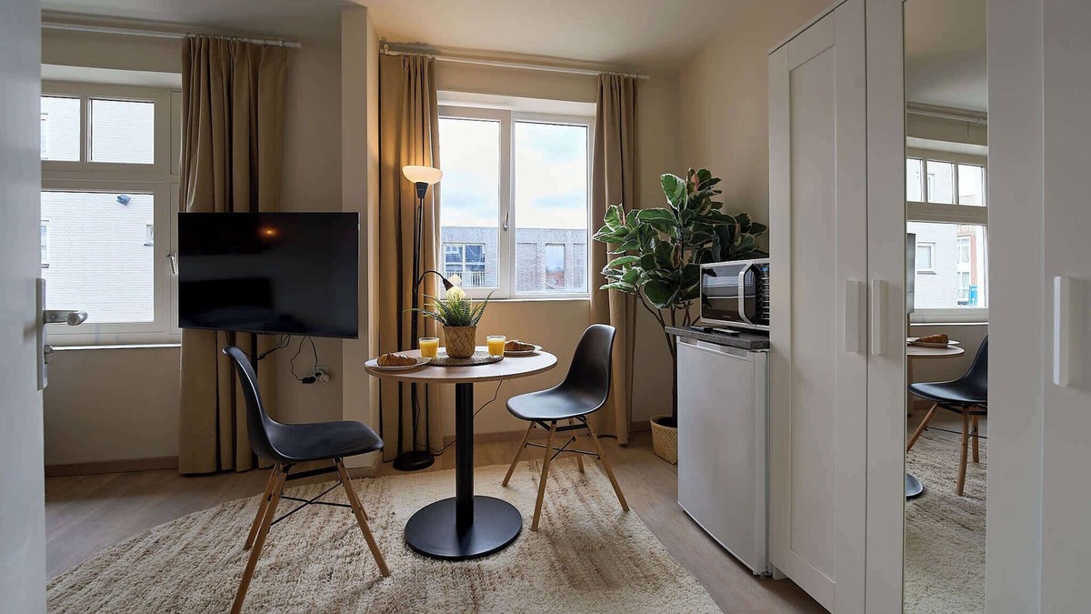 Stratum Apartment | Modern Studio for Two in Eindhoven