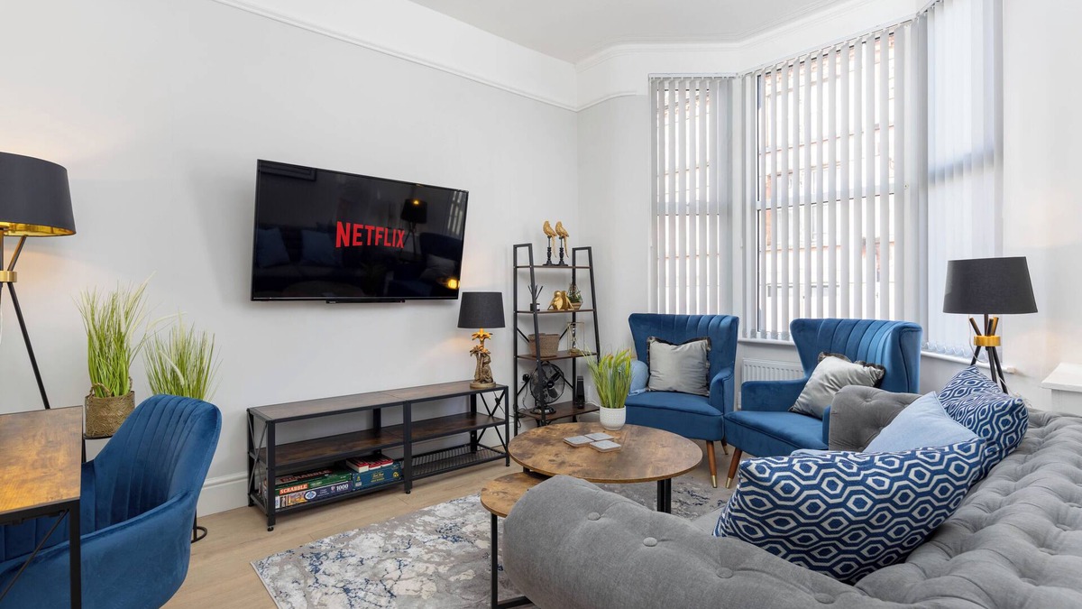 Liverpool House | Modern & Stylish Home at the corner of Penny Lane