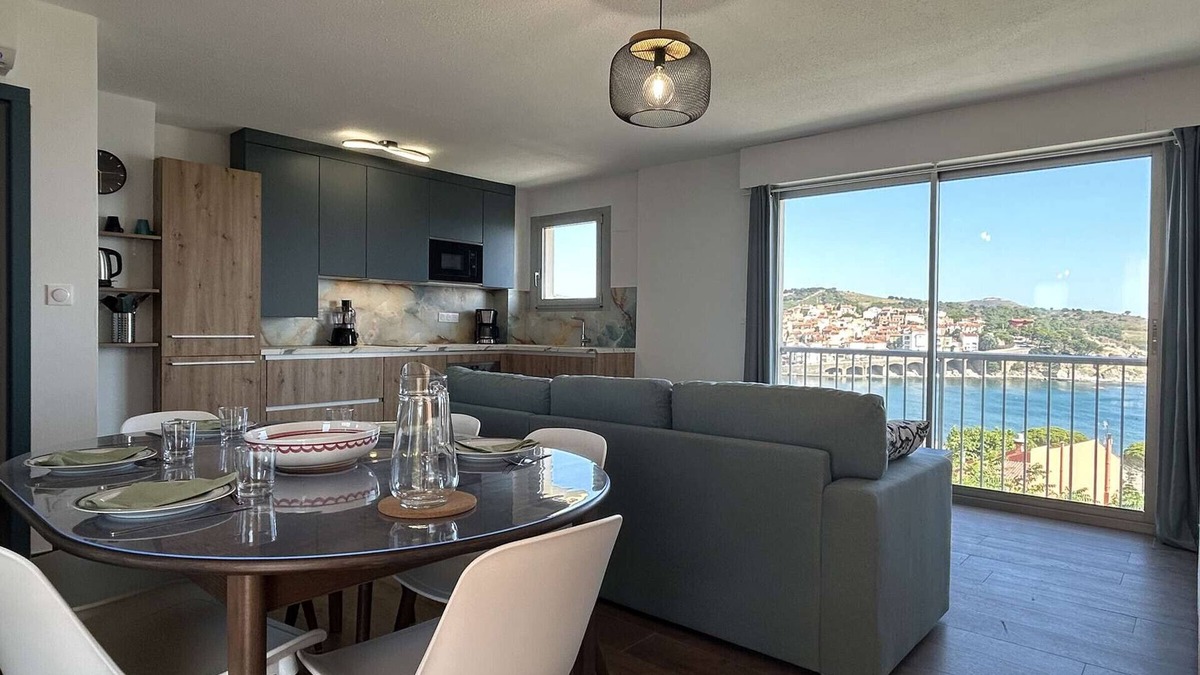 Banyuls-sur-Mer Apartment | Modern T3 with air conditioning and parking, 200m from the beach