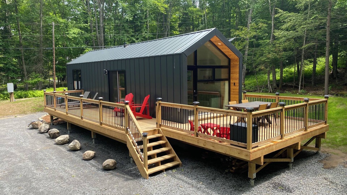 Huntsville Cottage | Modern tiny home in Muskoka - Mary Lake!