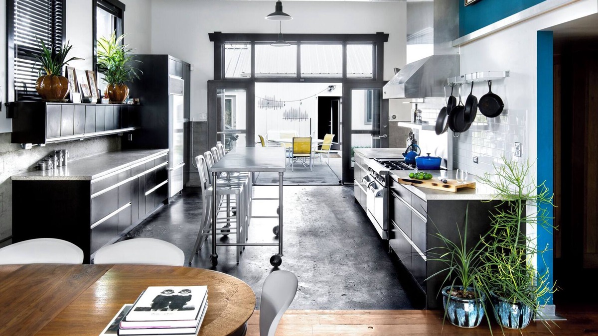Cole House | Modern Urban Loft in Rino