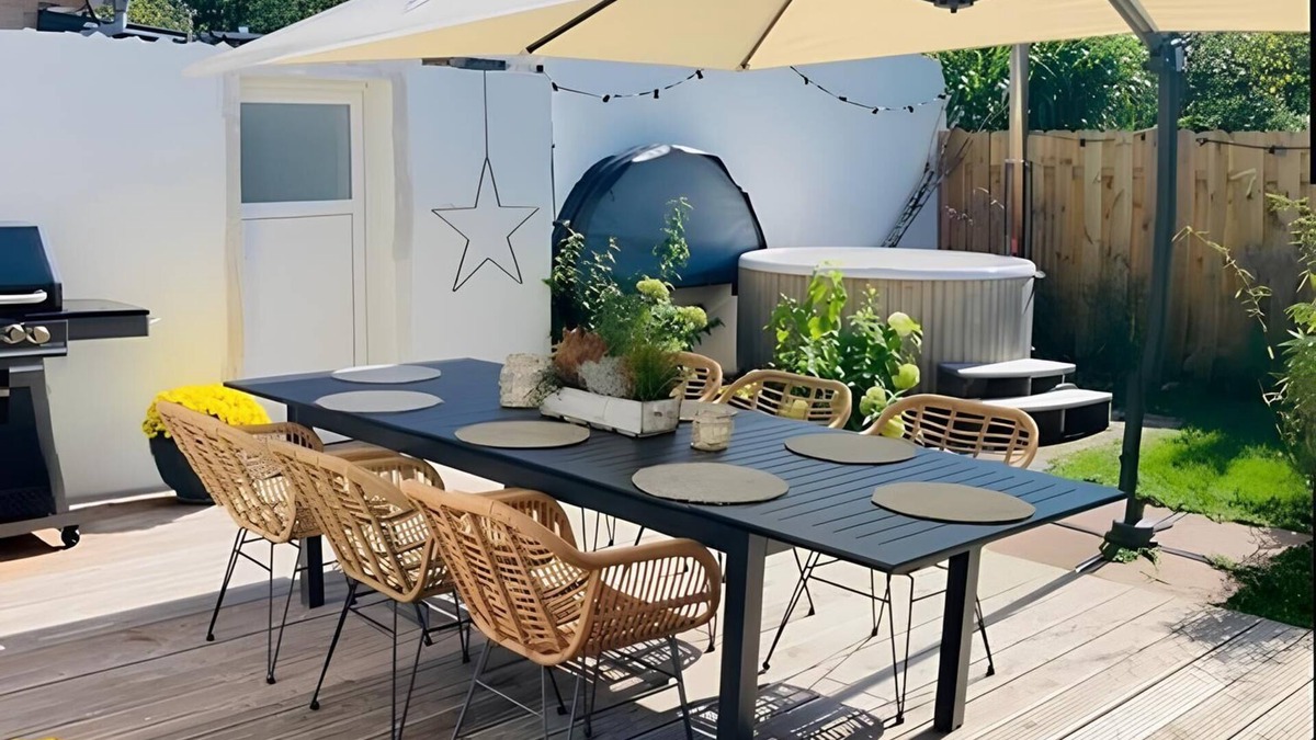 Visselhoevede House | Modern vacation home with sauna and hot tub for families with children + friends