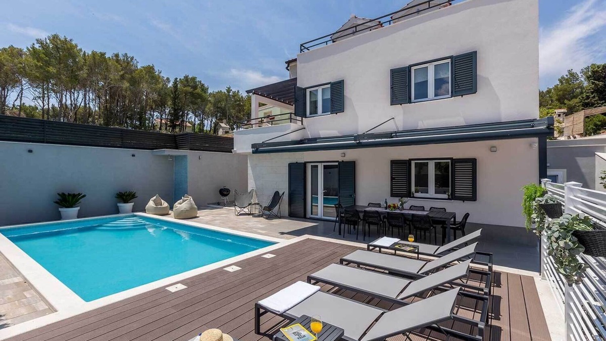 Cove Osibova (Milna) Villa | Modern villa by the sea with swimming pool