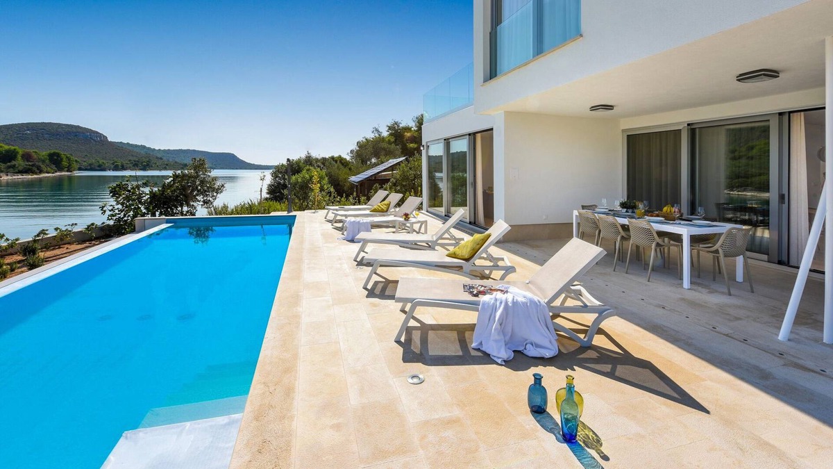 Municipality of Kali Villa | Modern Villa InBlue, on the Island of Ugljan