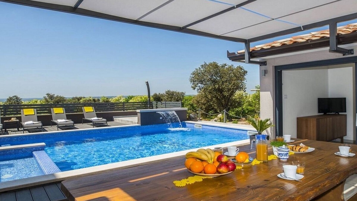 Viskovici Villa | Modern Villa, Panoramic Sea Views, Private Pool, Sauna, Jacuzzi, Fitness/Games Room near Rabac!