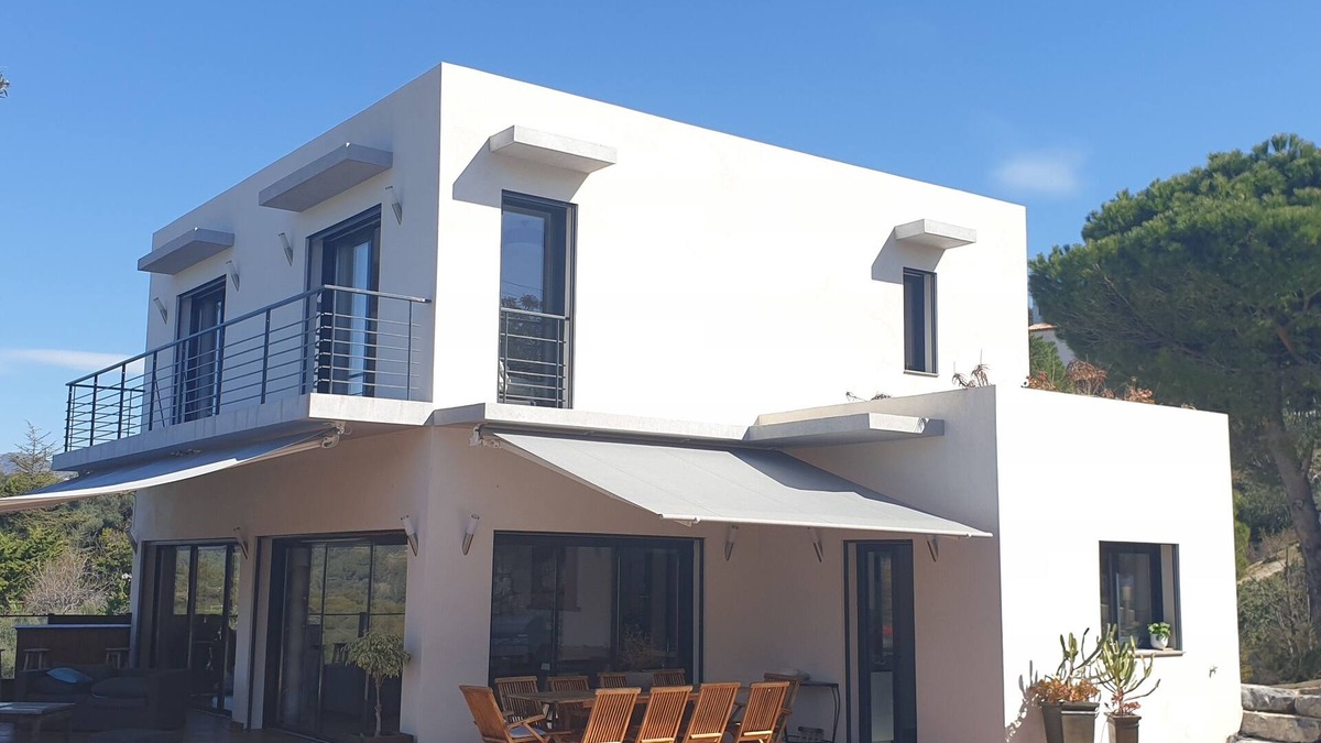 Saint Pierre de Feric Villa | MODERN VILLA SWIMMING POOL JACUZZI