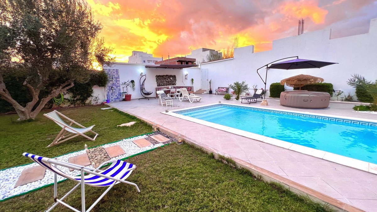 Hammam Sousse Villa | Modern villa with swimming pool and jacuzzi, large garden, close to the beach