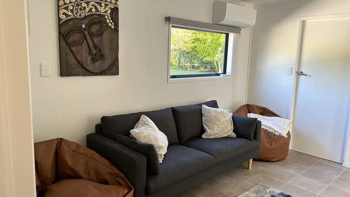 Tasman House | Modern well-equipped 2-bedroom home near Nelson