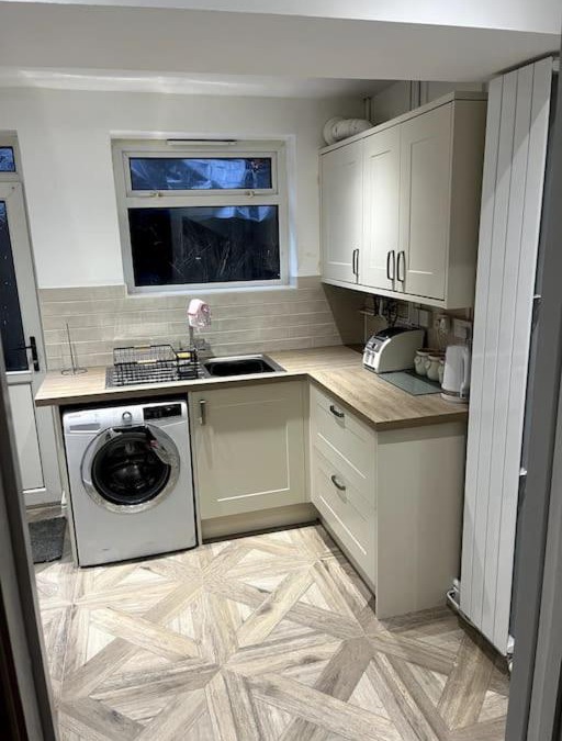 Rhondda House | Modern welsh cottage