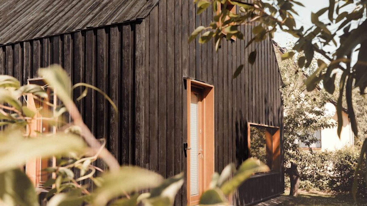 Loissin House | Modern wooden house on the Bodden with two apartments that can be combined