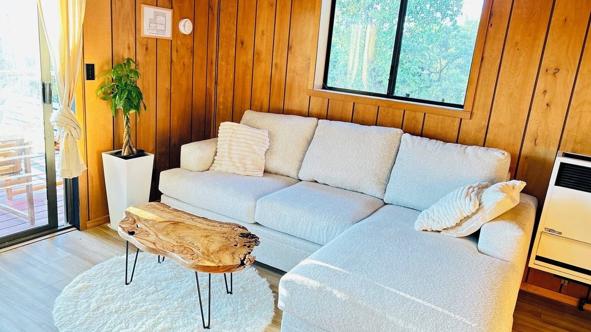 Midpines House | Modern Yosemite Escape Serene 10-Acre Getaway at Twisted Manzanita