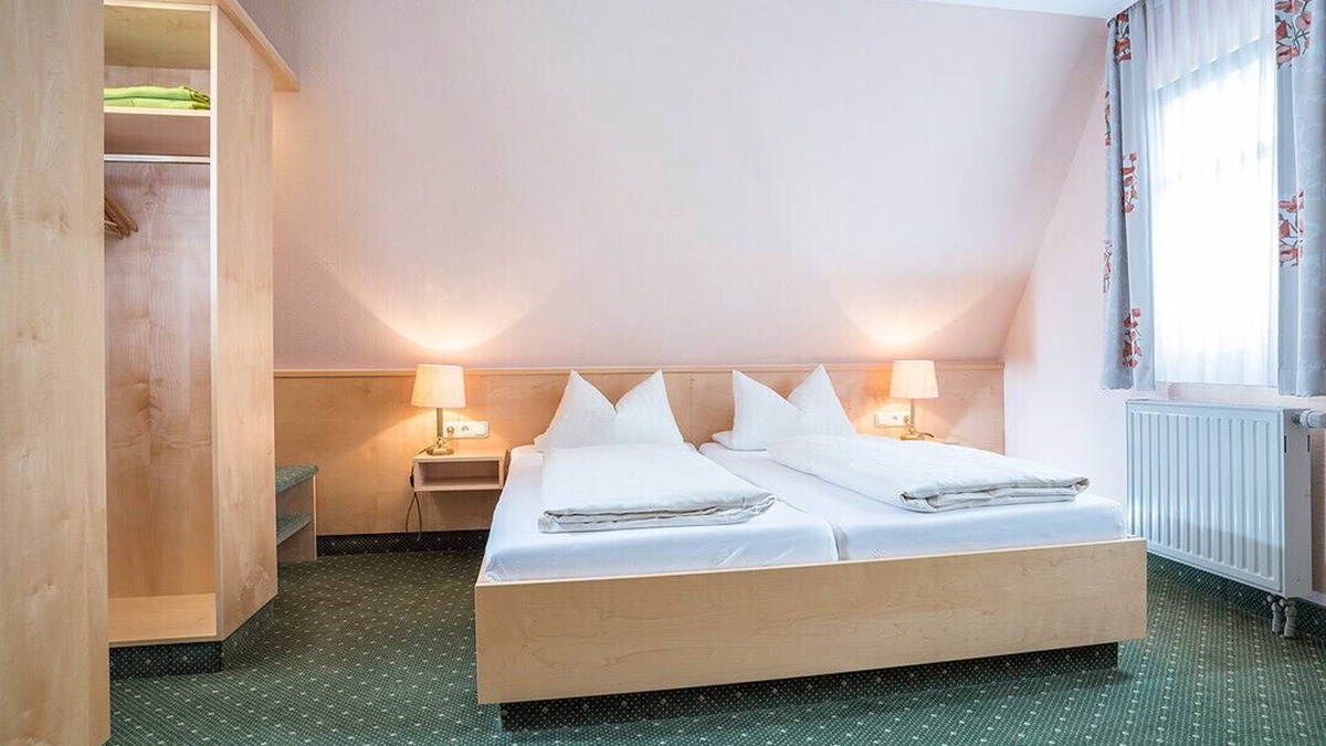 Sommerhausen Apartment | Moderne und gemütliche Ferienwohnung (40 qm) mit kostenfreiem WLAN