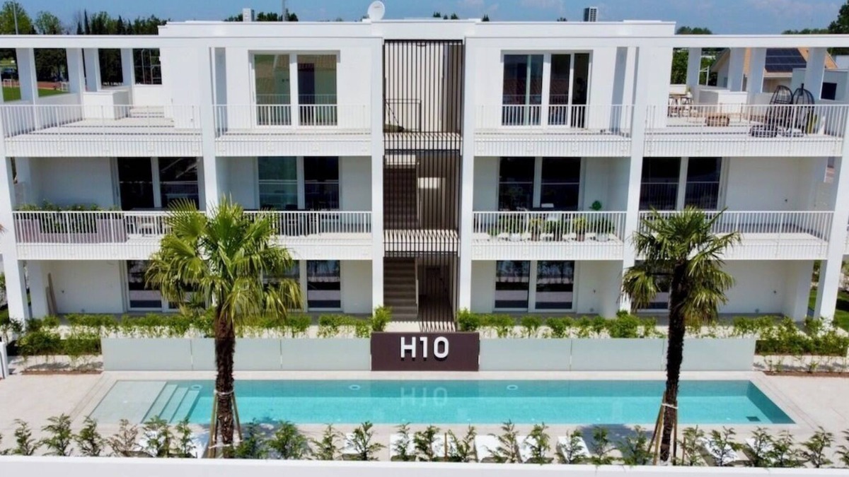 Jesolo Apartment | Moderne Wohnung in Residenz mit Swimmingpool