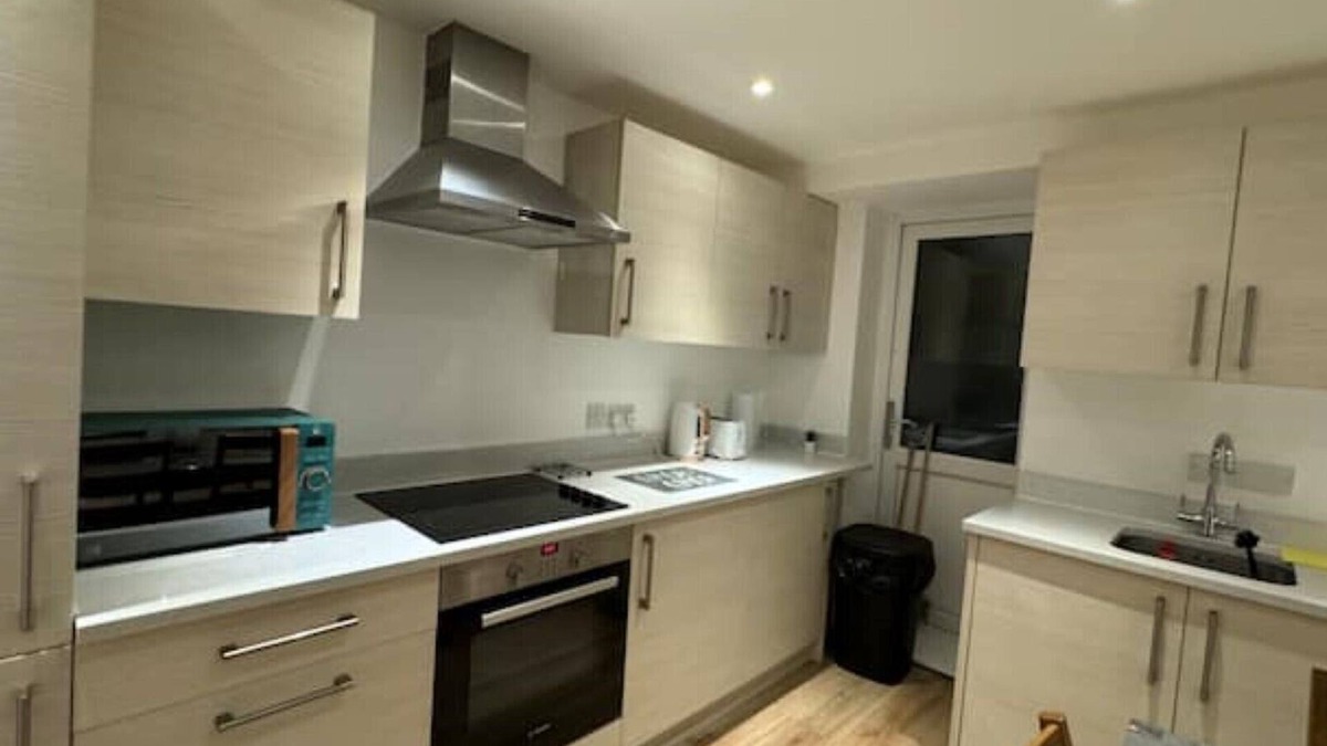 Preston Apartment | ModernFlat 5 Min From Wembley| 30 Min from London