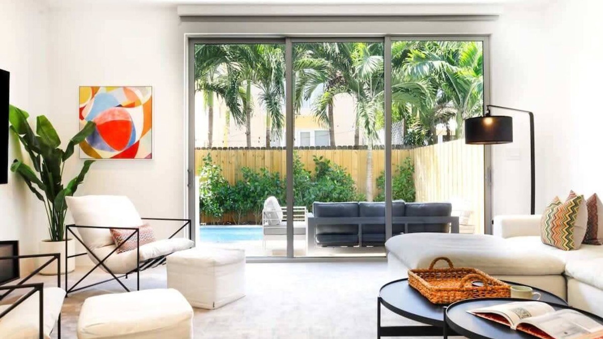 Southwest Coconut Grove House | Modernista, Luxury Villa, Pool by Coconut Grove