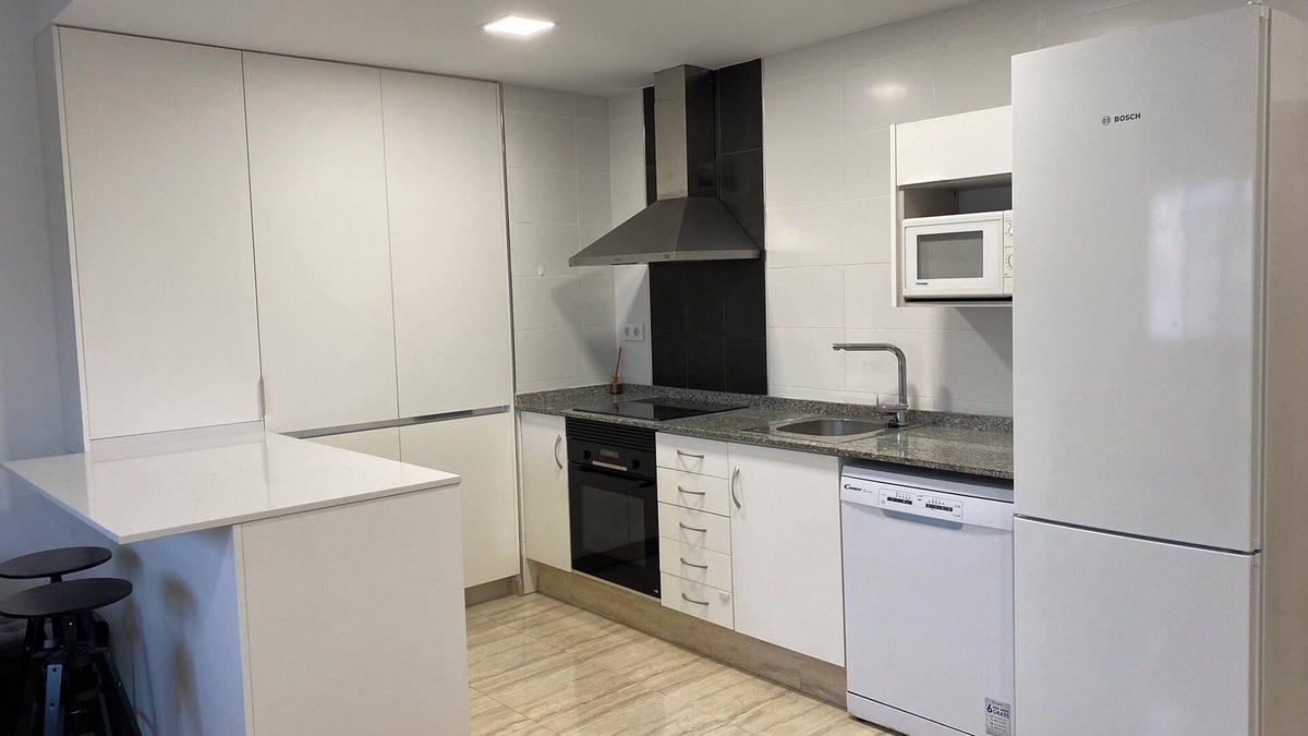 Altura Apartment | Moderno Apartamento a un Minuto vía Verde