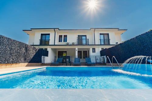 Tasbuku Villa | modus semi-detached houses