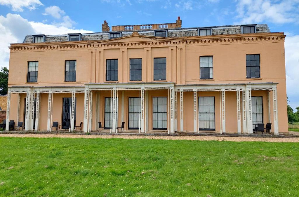 Moggerhanger Bed & Breakfast | Moggerhanger Park, Moggerhanger