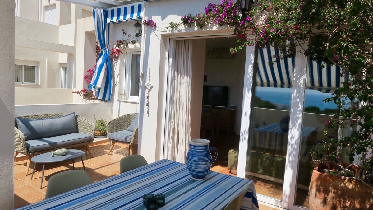La Parata Apartment | Mojacar: Lovely beachfront apartment, spectacular views, wifi, swimming pools