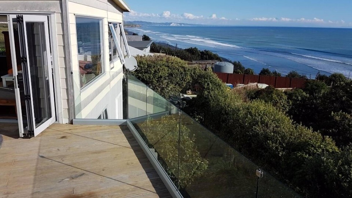 Awakino House | Mokino: Absolutely SENSATIONAL views !