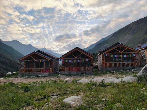 Sangla Bed & Breakfast | Moksh vatika