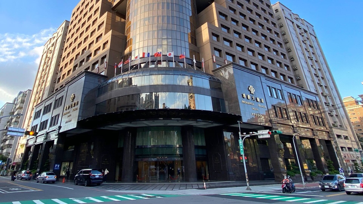 Taoyuan District Hotel | Monarch Plaza Hotel
