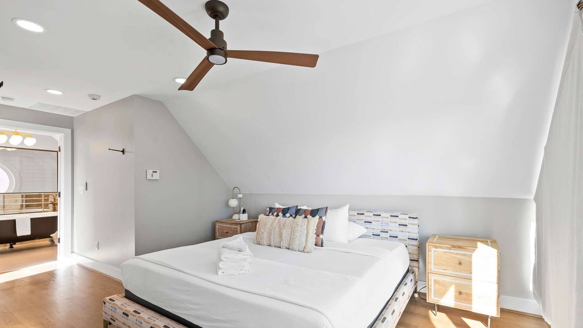 Mount Adams House | Monastery Guest House - 1BR Option