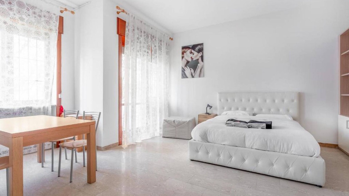 Navigli Apartment | Moncler House Navigli