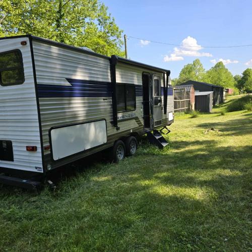 Carbon Hill Cabin | Monday creek camper