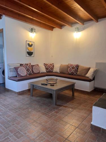 Varos House | Monolithos