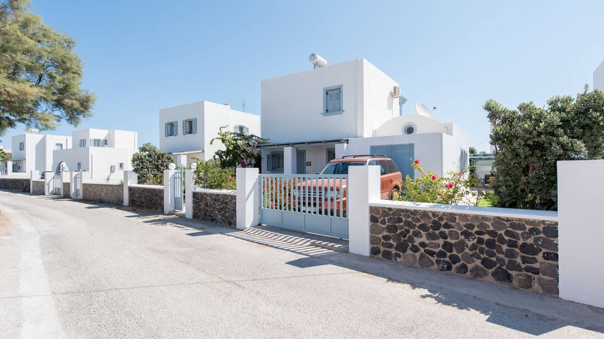 Monolithos Villa | Monolithos Pool Villa by the Beach