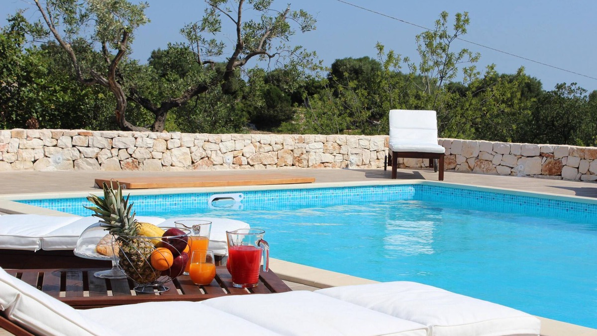 Santa Teresa Villa | MONOPOLI: "MEST PEPP "VILLA with POOL FOR EXCLUSIVE GUESTS' USE- MOSQUITOES FREE