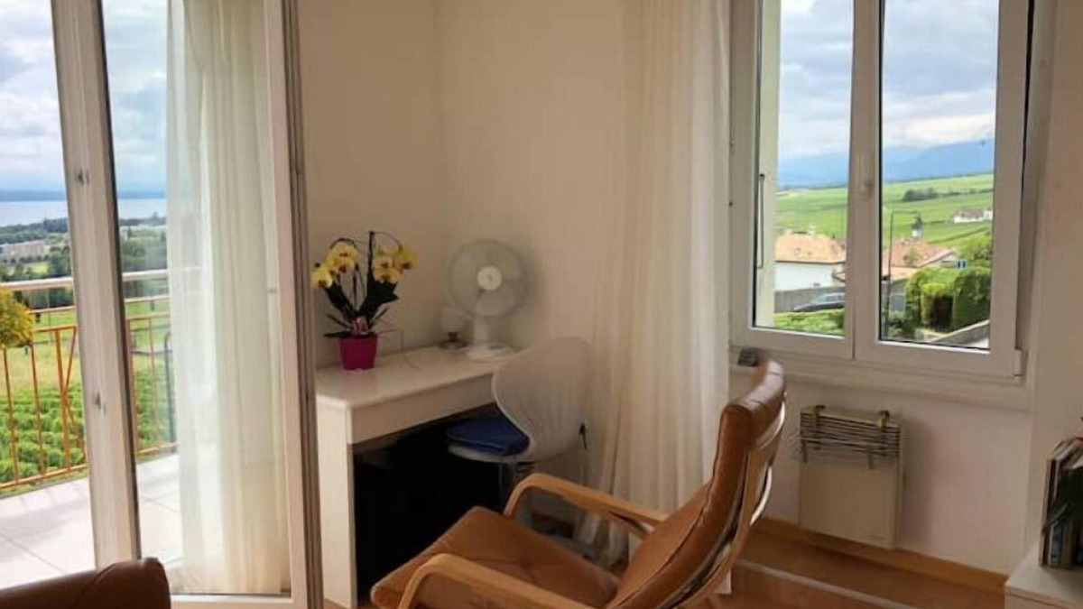 Mont-sur-Rolle Apartment | Mont-sur-Rolle Apartment with panoramic view