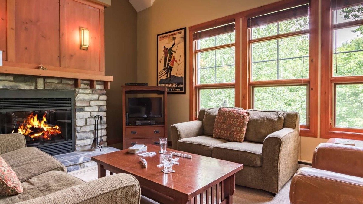 Tremblant-Les-Eaux Condo | Mont-Tremblant - Tremblant-Les-Eaux 201-5