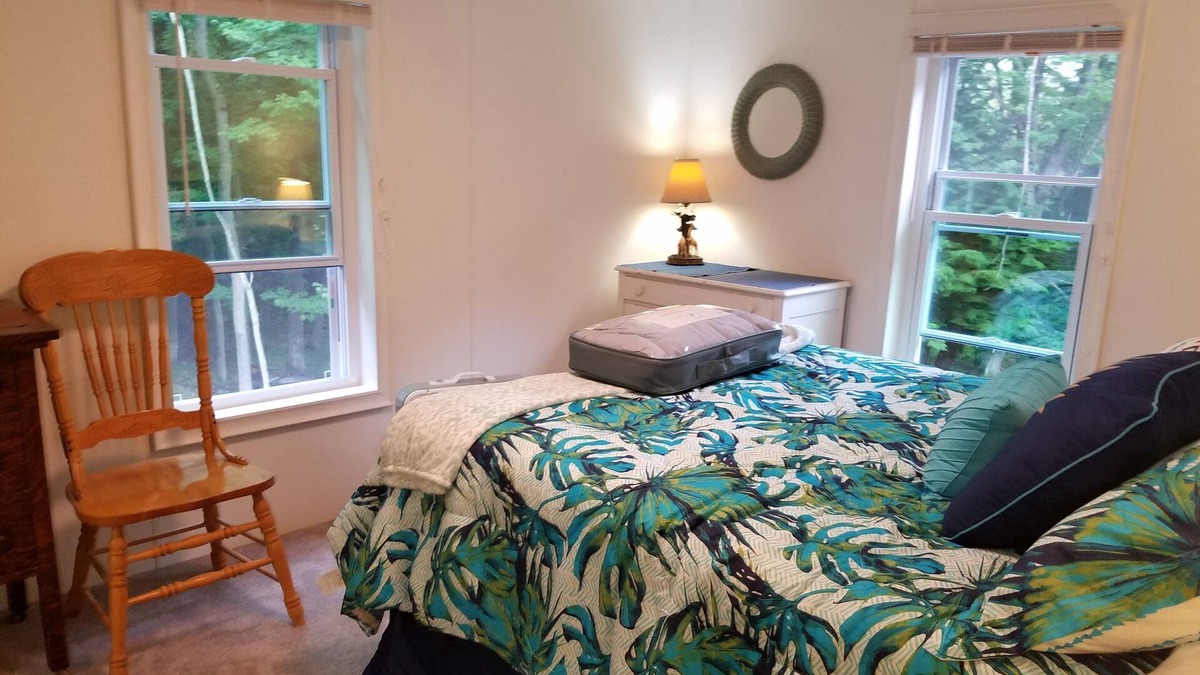 Montague House | MONTAGUE! FLOWER CREEK GUEST HOUSE <1 MI TO LAKE MICHIGAN! & FLOWER CREEK DUNES