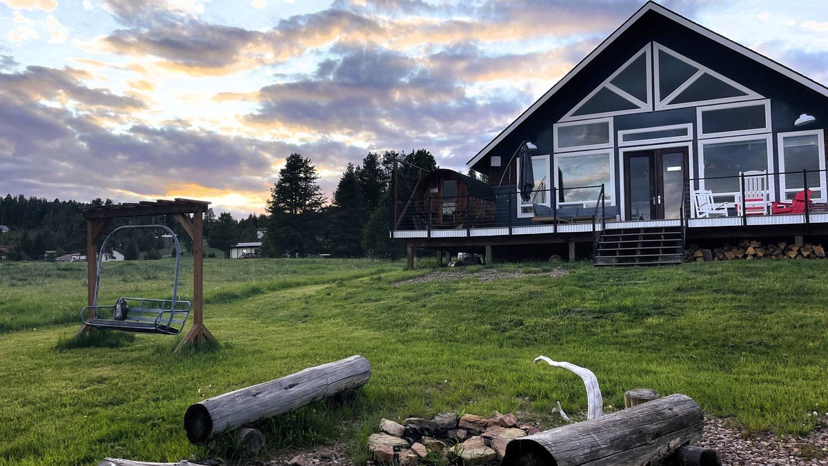 Anaconda House | Montana Lakeside Sanctuary: Yoga & Sauna Escape