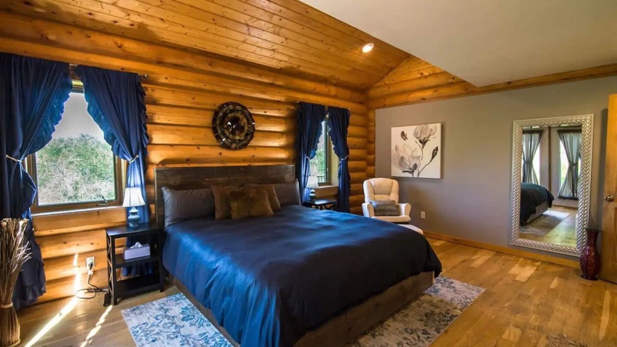 Red Lodge House | Montana Wildflower Lodge~sleeps 10